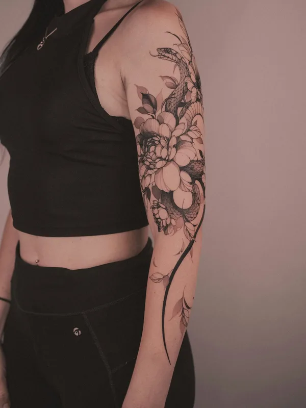 female black botaniс Tatuagem em shoulder #81847 | Tatuador ARTY