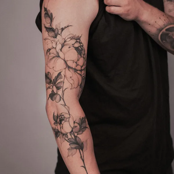 Botanical tattoo by ARTY in Berlin