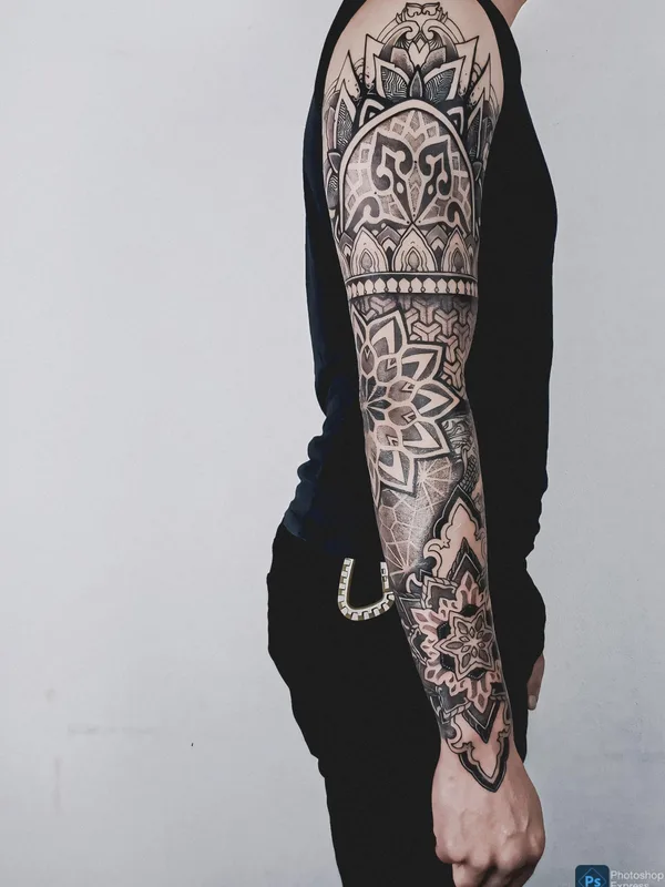 black and grey mandala tatouage sur full sleeve #82181 | Artiste tatoueur Olaf Kaminskiy