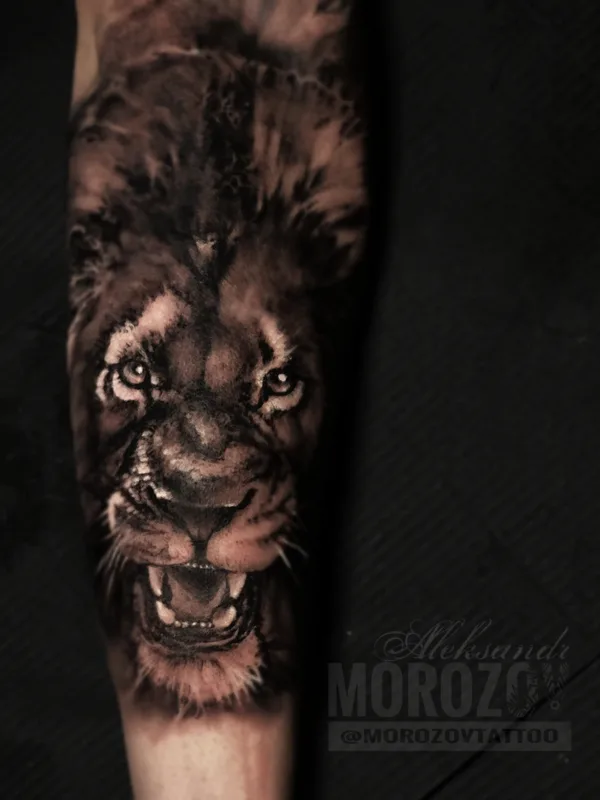black and grey realism Tatuagem em forearm #82462 | Tatuador Alex Morozov