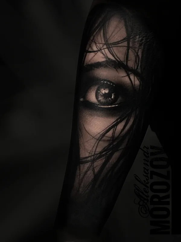 female black and grey realism Tatuagem em forearm #82464 | Tatuador Alex Morozov