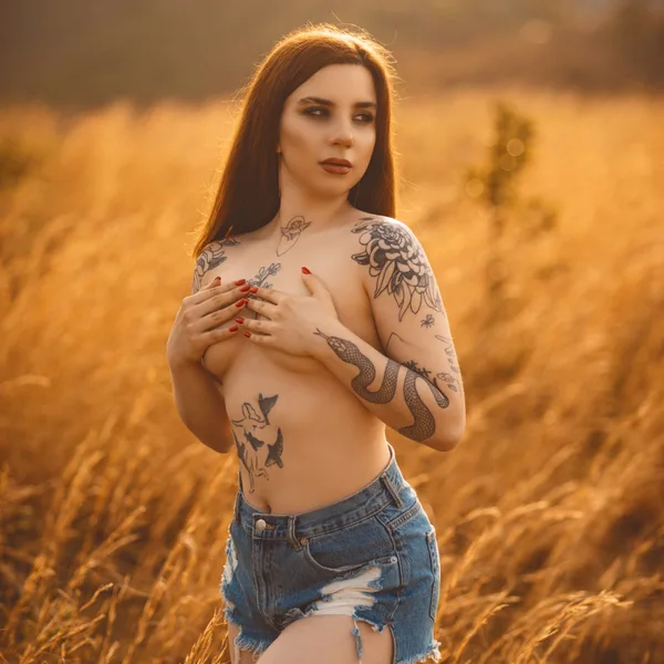 татуировка #82521 | Тату Модель Adele Handy