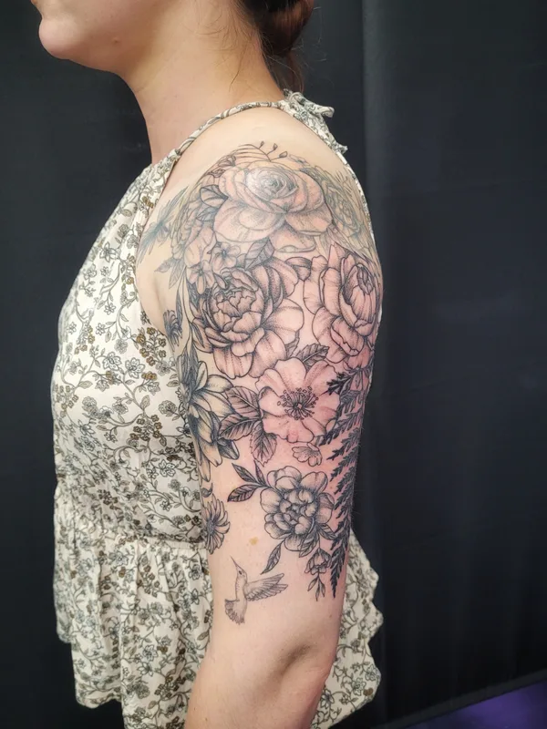 female black and grey illustrative Tatuaggio su full sleeve #82530 | Tatuatore Savannah Victoria