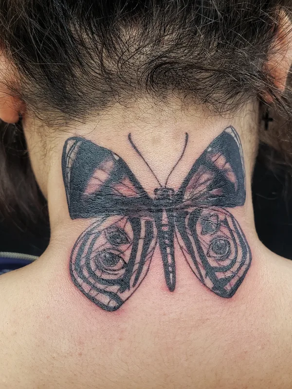 black and grey black and grey Tatuaggio su back of neck #82534 | Tatuatore Savannah Victoria