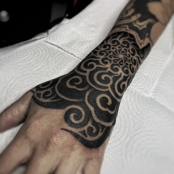 Ornamental tattoo by Vir Paiz in Córdoba