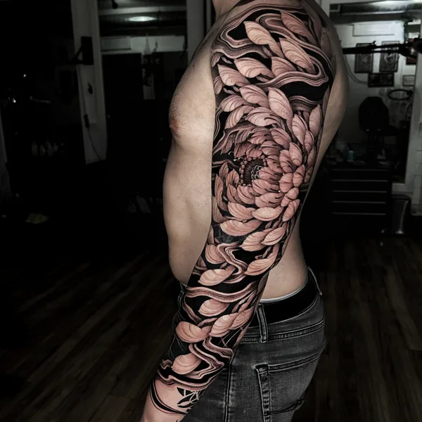 Ornamental tattoo by Vir Paiz in Córdoba