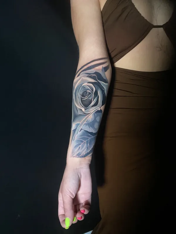 female blackandgrey realism 타투 부위 forearm #82696 | 타투이스트 Алексей Шитов