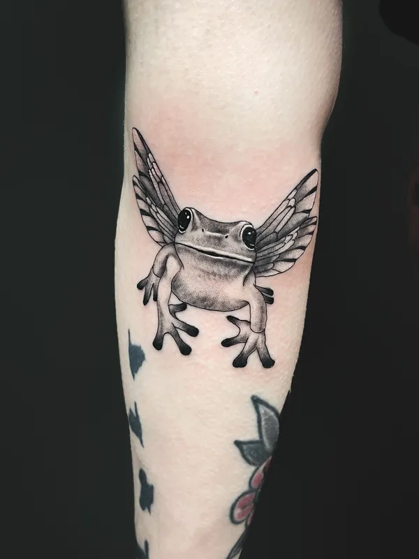 black and grey realism 타투 부위 forearm #82913 | 타투이스트 Kat Botezatu