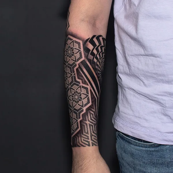 whipshading tattoo by Константин Овсянников in Moscow