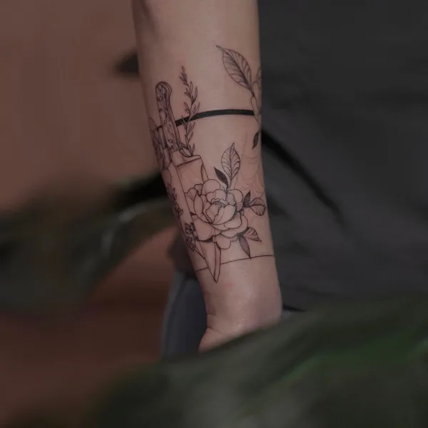 Ботаника tattoo by Daria Galina in Montréal
