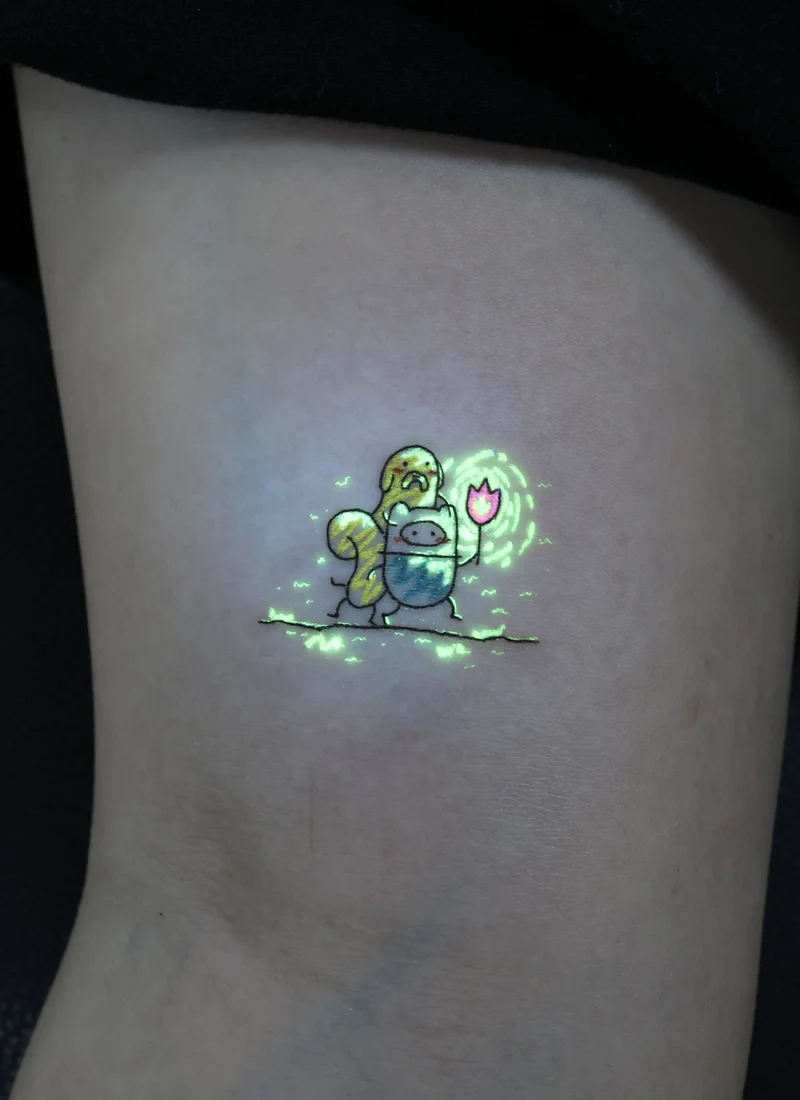 Le style de tatouage doodle unique de JO_UL