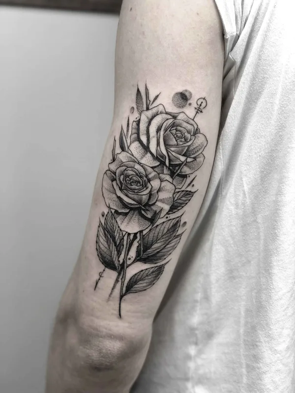 black and grey blackwork tatouage sur forearm #17819 | Artiste tatoueur Taras Shtanko