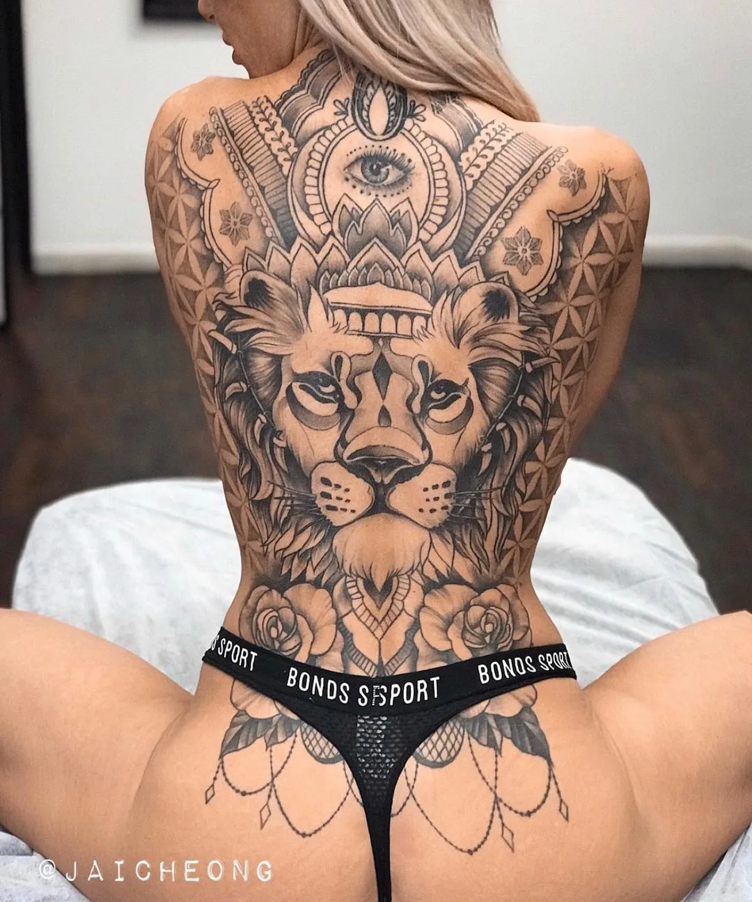 Jai Cheong 的精致女性纹身