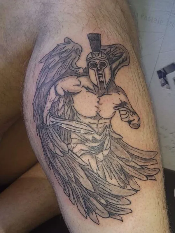 black and grey black and grey tatouage sur thigh #21180 | Artiste tatoueur Shelk