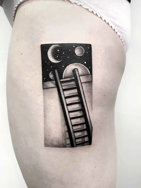 female black and grey blackwork татуировка на thigh #19921 | Тату мастер Инесса Кравец