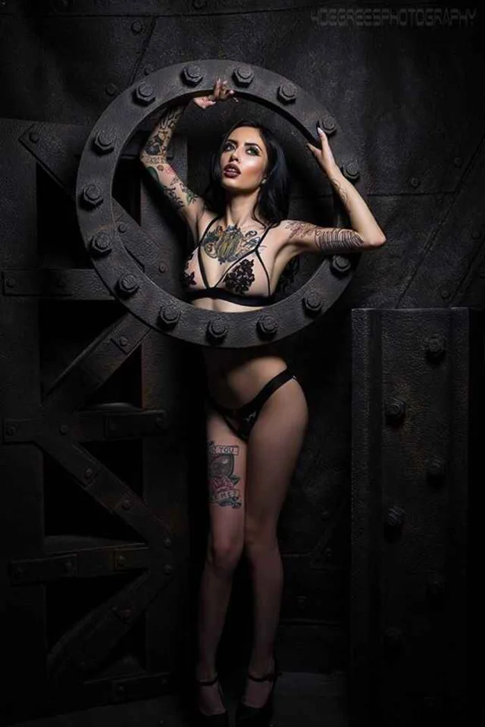 Тату-модель Karla Blackburn