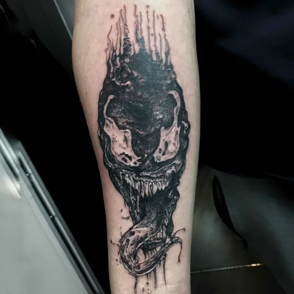 Traditional tattoo by Алексей in Moscow