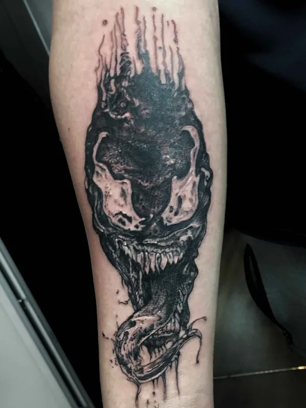 black blackwork 纹身 在 forearm #17804 | 纹身师 Алексей