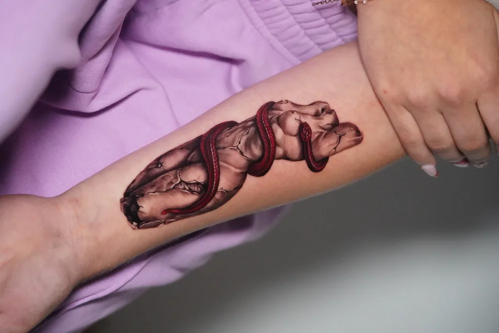 Sabrina One Percent Tattoo: From Roman Sculpture to Black and Grey Realism - image 7