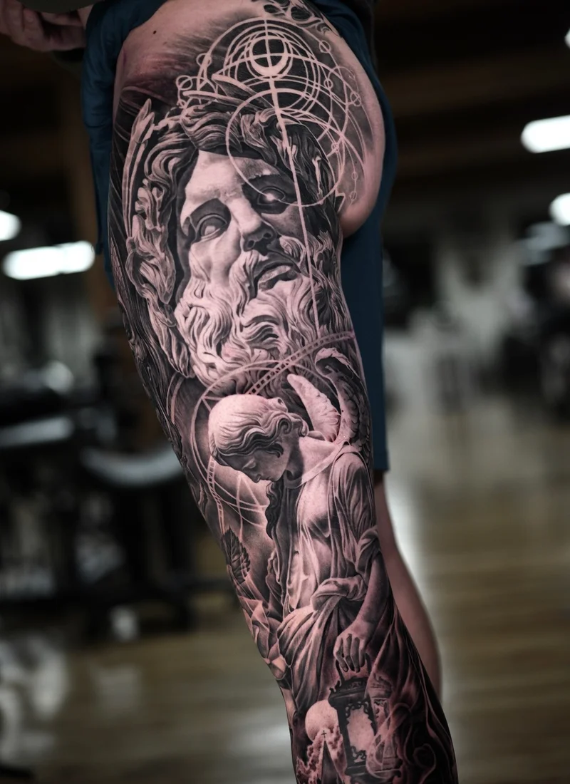 &ldquo;Every Tattoo in the Beginning Is Basically a Humiliation Ritual&rdquo; &mdash; Ezra Currier on Black-and-Grey Realism