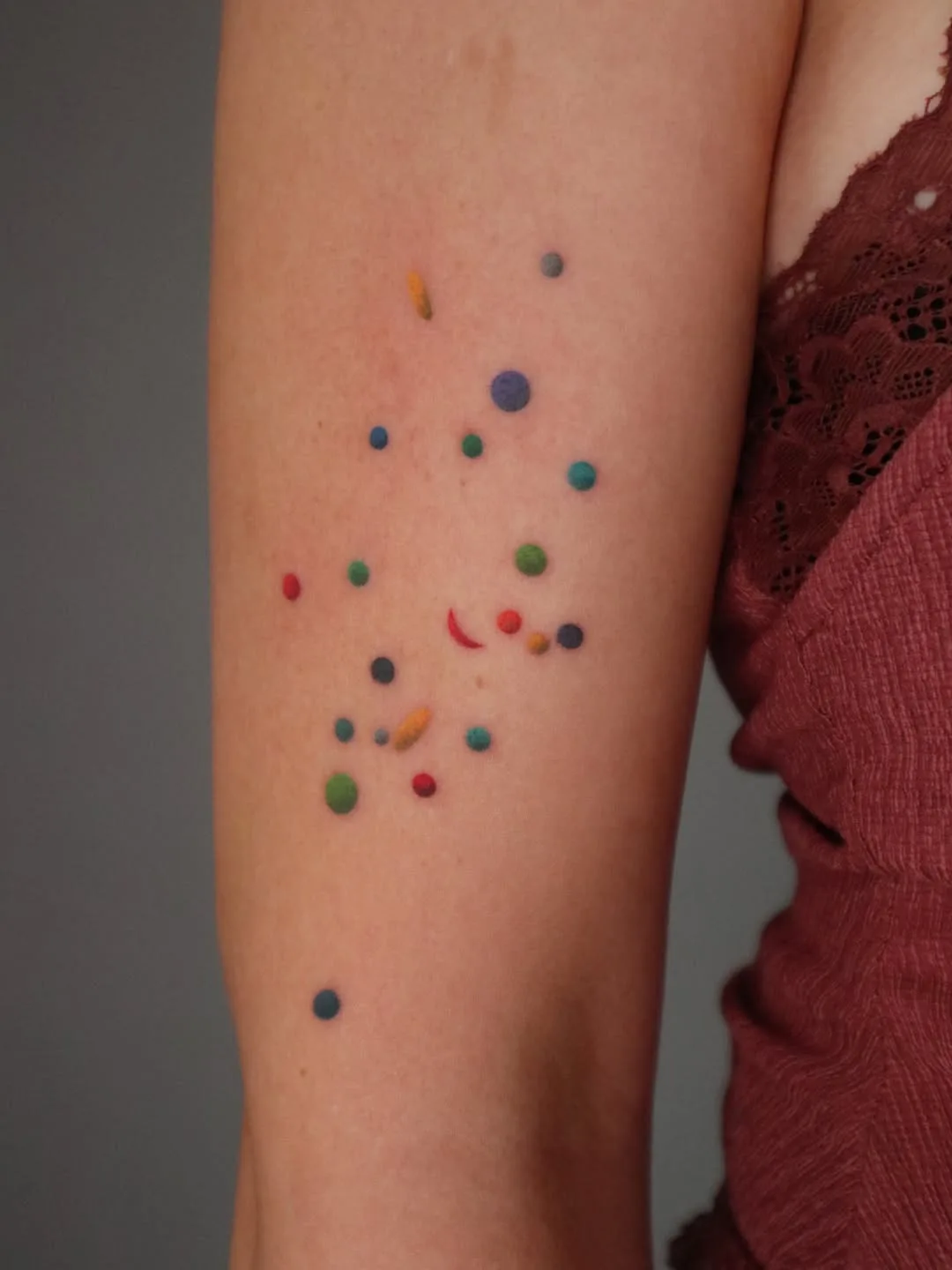 Blekanddots: Come la teoria del colore e la composizione plasmano un tatuatore - image 6