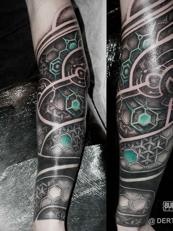 black and grey geometric Tatuaggio su forearm #15625 | Tatuatore Дёртин Антон