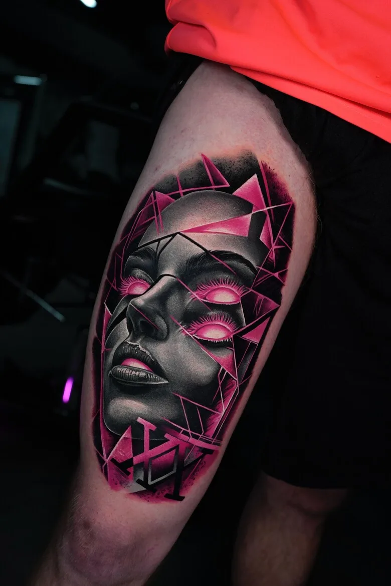 Neon pink in the black-and-grey world of Ruslan Millinhton's tattoos - image 8