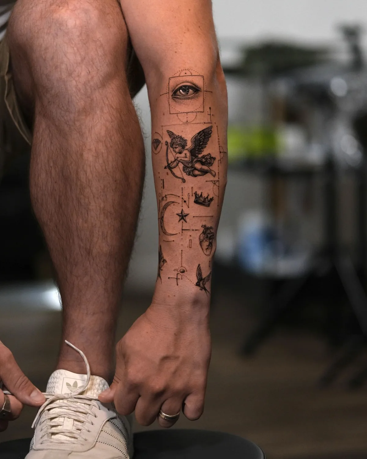 Micro-realism in the Rhythm of the Body: Aleki Blue's Anatomical Style - image 7