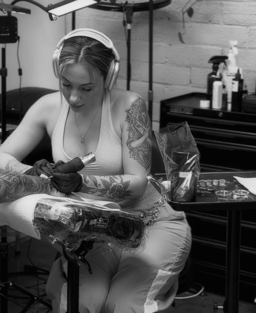 Anastasia Nechaeva’s Tattoos — Between Silver and Color - image 1
