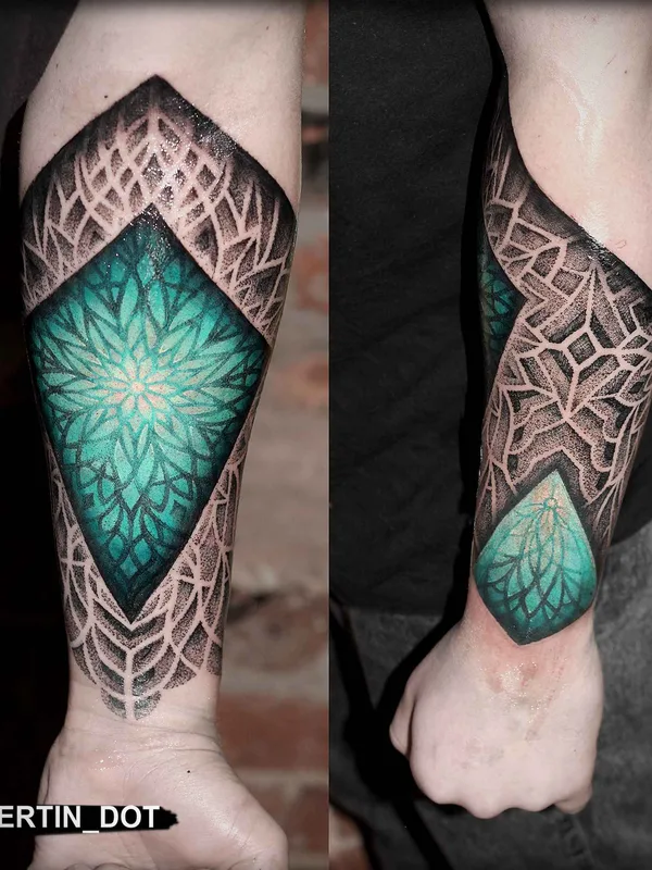 color geometric Tatuaggio su forearm #15620 | Tatuatore Дёртин Антон