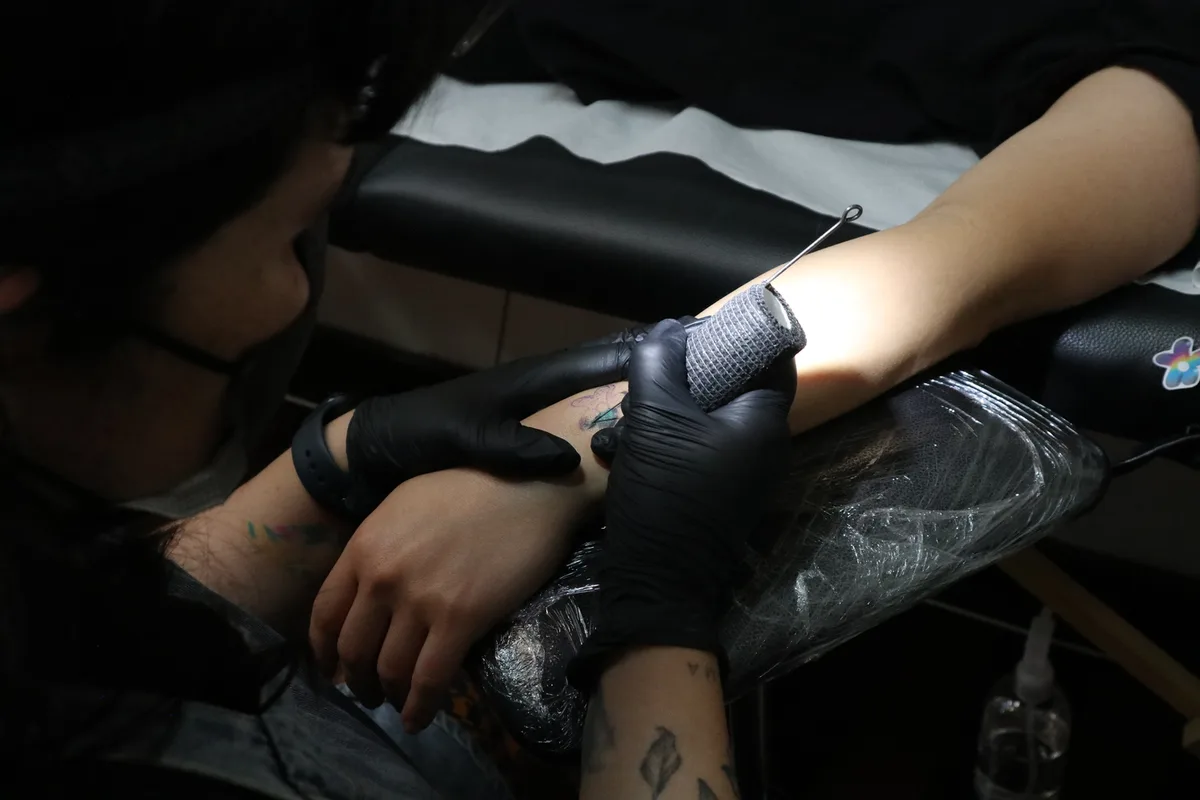 Blekanddots: How Color Theory and Composition Shape a Tattoo Artist - image 18