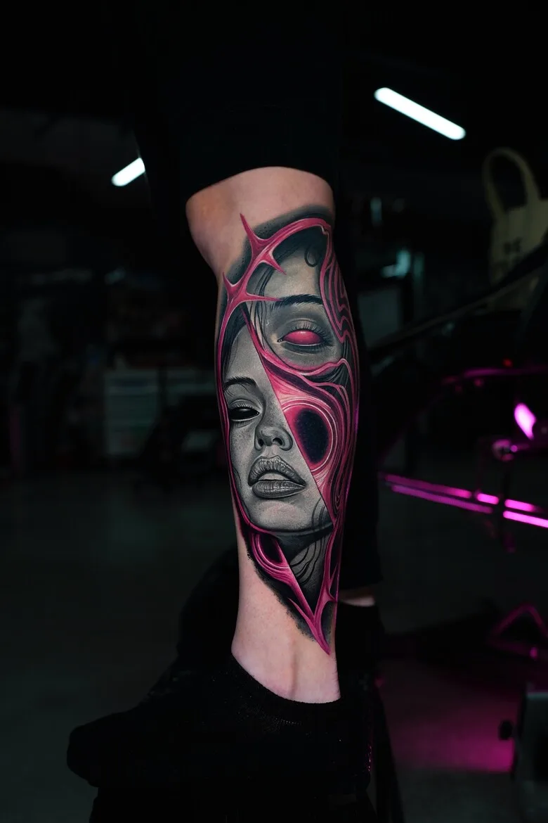 Neon pink in the black-and-grey world of Ruslan Millinhton's tattoos - image 6