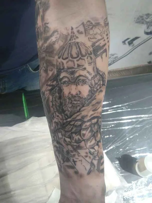 black and grey black and grey tatouage sur forearm #14978 | Artiste tatoueur Shelk