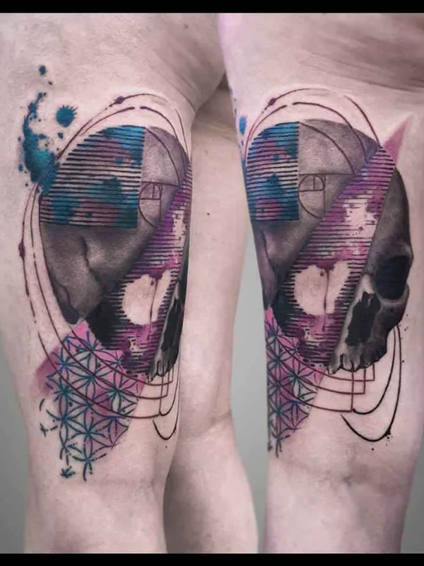 color black and grey татуировка на thigh #13809 | Тату мастер Skin Korpus