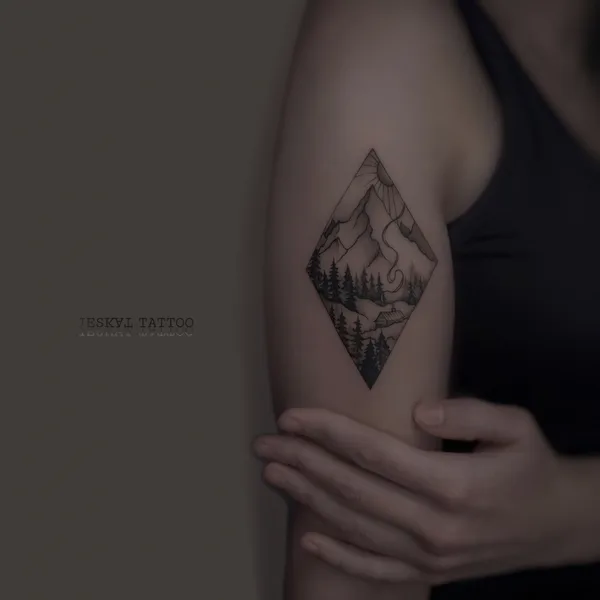 Feminine tattoo by Антон Курочкин in Челябинск