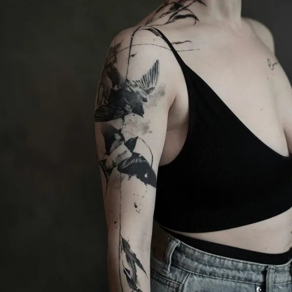 Abstract tattoo by Edvin Tedebring in København