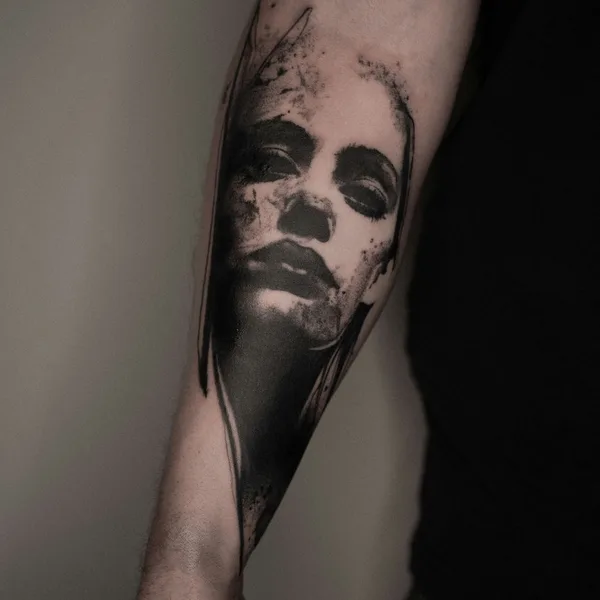 Abstract tattoo by Edvin Tedebring in København