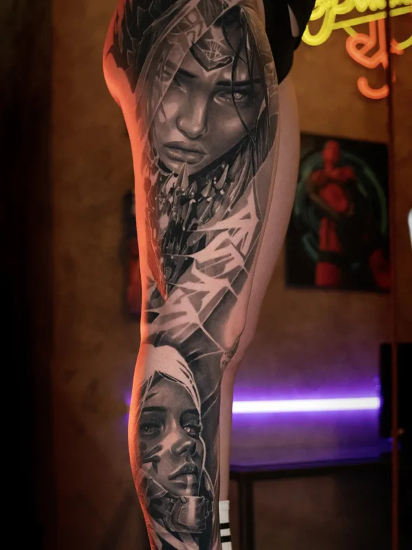 female black and grey realism татуировка на full leg #90541 | Тату мастер Igor VLK