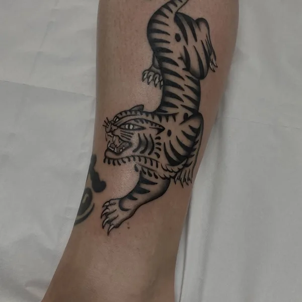 Ornamental tattoo by Lilentatt in Barcelona