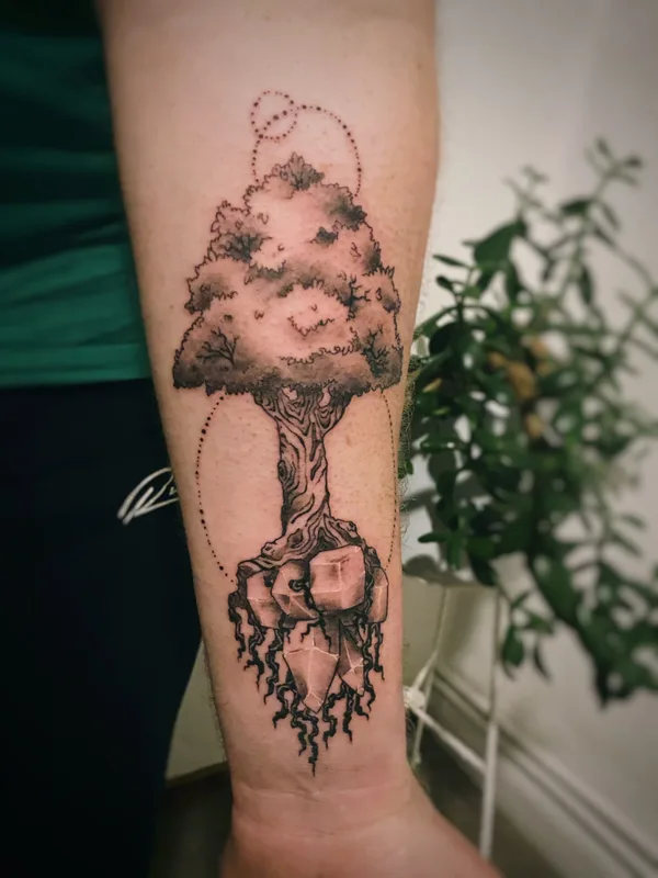 male blackandgrey illustrative tatouage sur forearm #85746 | Artiste tatoueur May