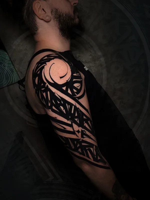 male black Tatuagem em shoulder #90755 | Tatuador Mayya Gri