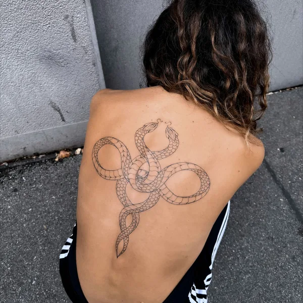 Fine Line tattoo by Saskia Patrice in Zürich