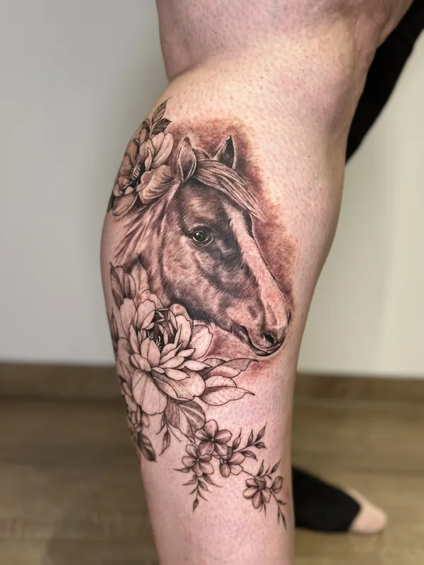 Tatuagem #88324 | Tatuador Shweta Yeti Ink
