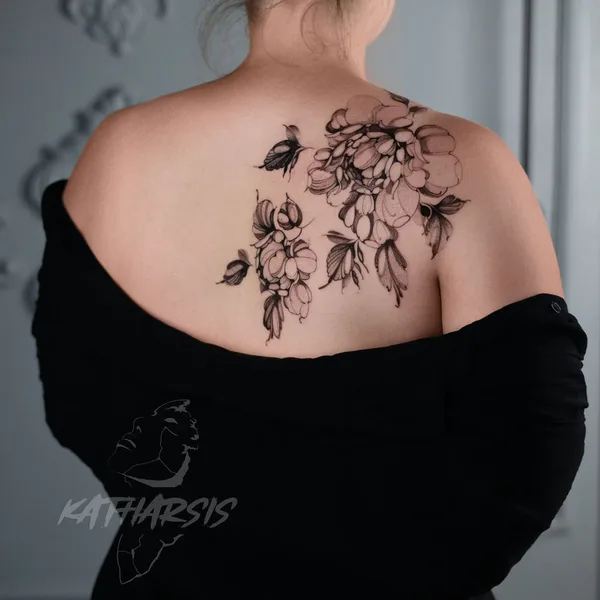 Fine Line tattoo by Vitalina Bender in Leipzig