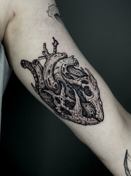 Graphic tattoo