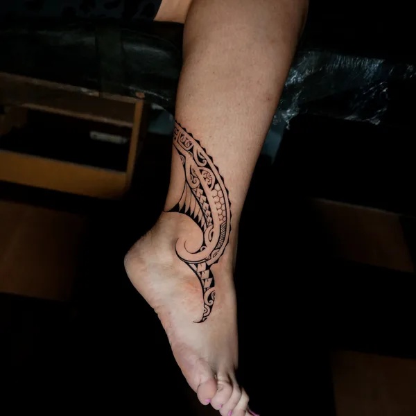 Polynesian tattoo by Анастасия Барченко in Saint Petersburg