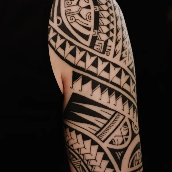 Polynesian tattoo by Анастасия Барченко in Saint Petersburg