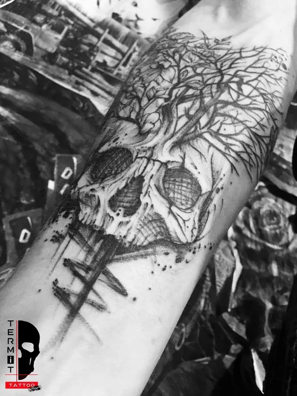 black and grey blackwork татуировка на forearm #89175 | Тату мастер Андрей Жуков