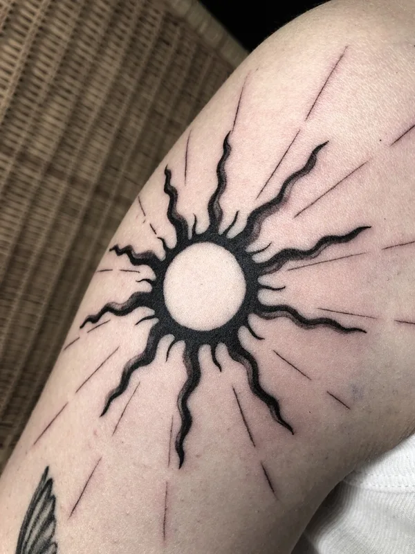 black blackwork tattoo auf upper arm #86146 | Tätowierer Анна Омут 