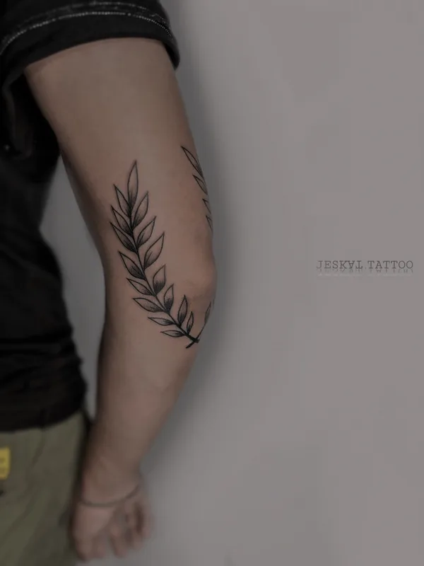 male graphic tatouage sur forearm #83508 | Artiste tatoueur Антон Курочкин